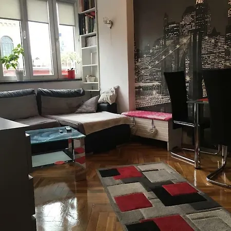 Cozy In The Centre Of City 公寓